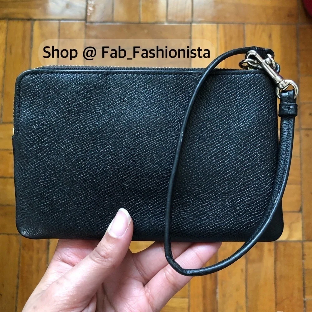 Coach leather Wallet wristlet